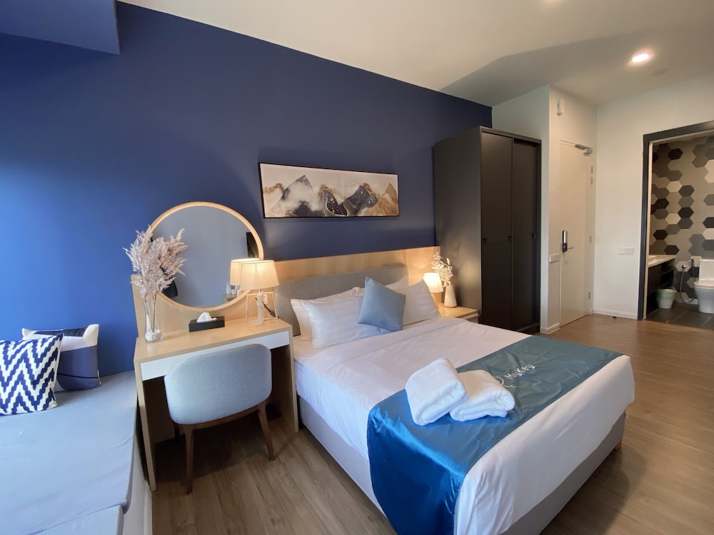 Ceylonz Suites by MyKey Global