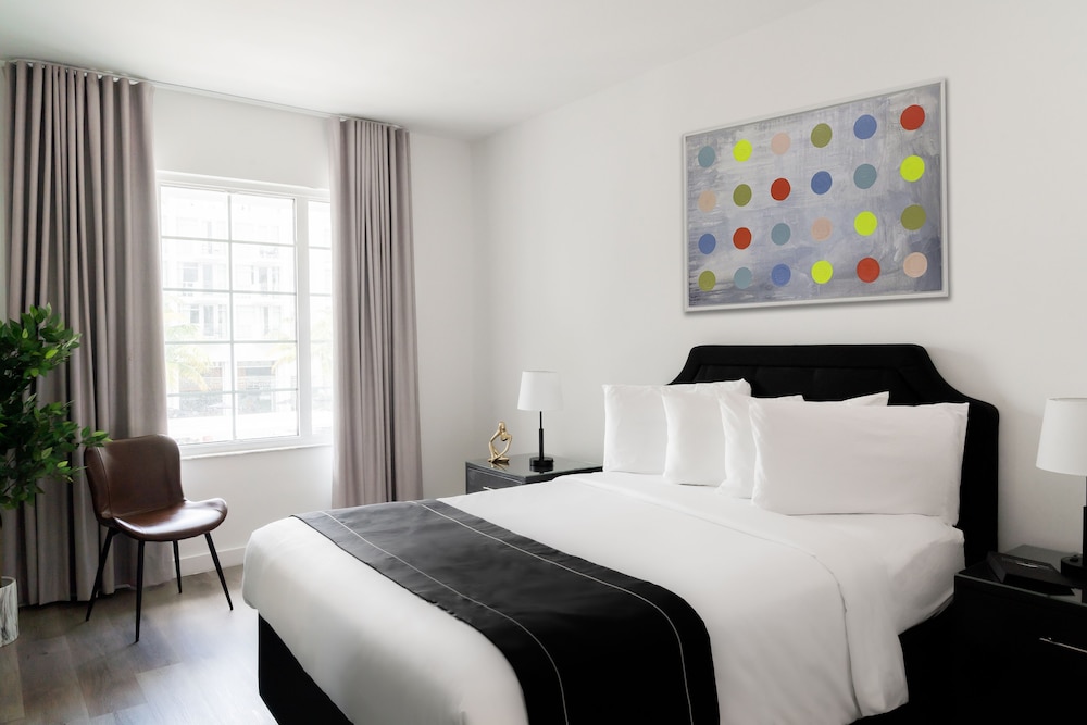 Essex House By Clevelander