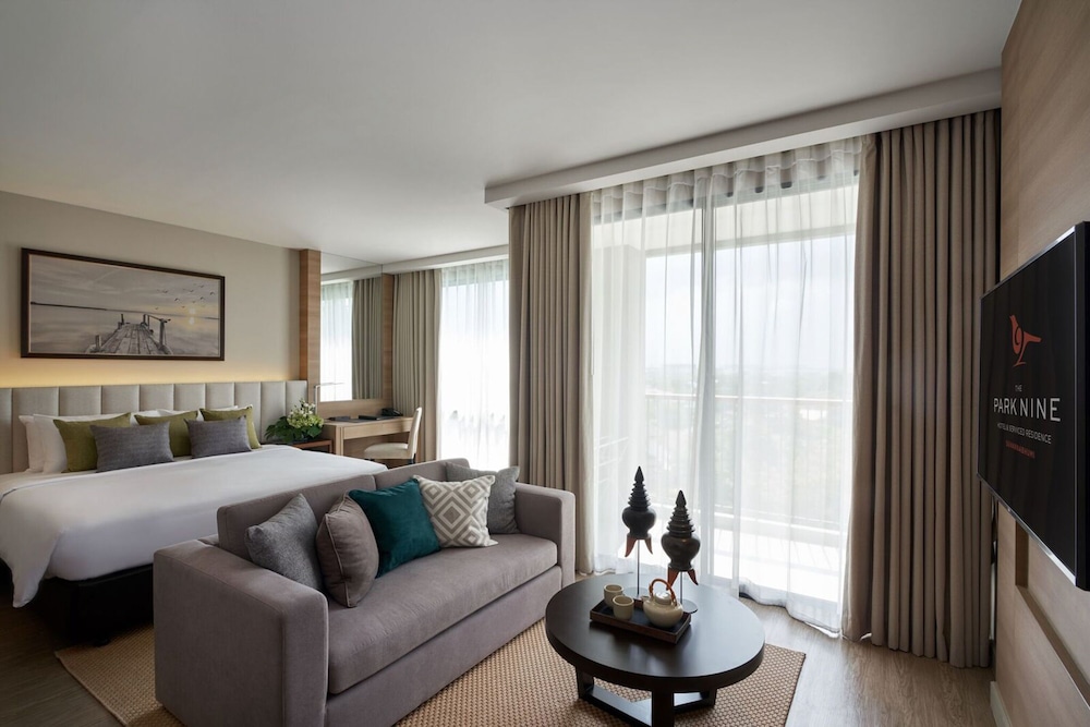 The Park Nine Hotel Suvarnabhumi - Free BKK Airport Shuttle.