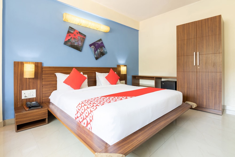 Oyo 14972 Hotel Ekaa