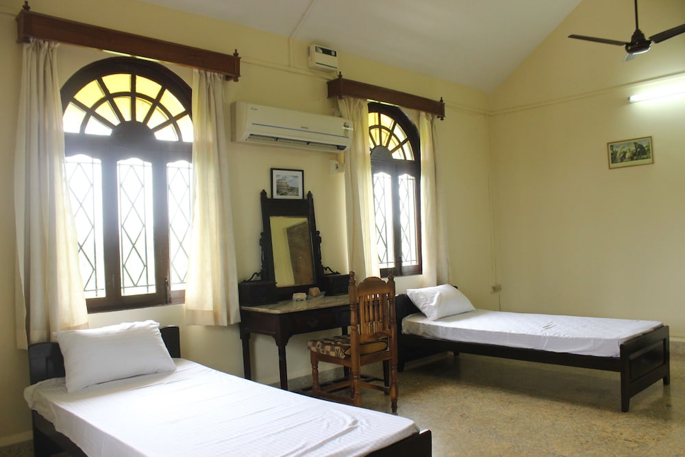 OYO 9623 Home 5BHK Villa Curtorim South Goa