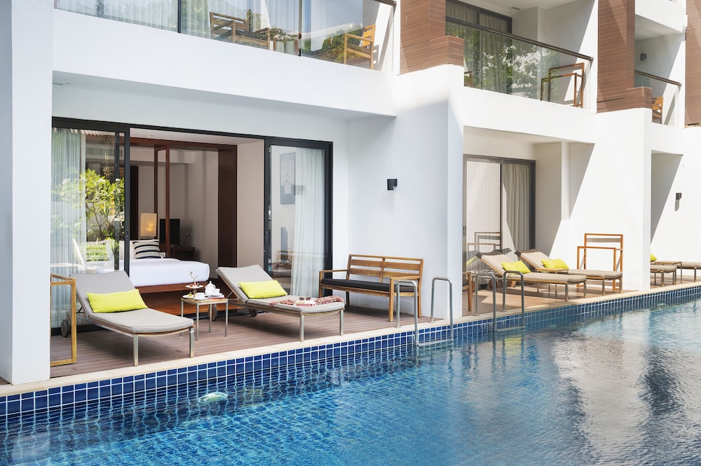 Woodlands Suites Serviced Residences