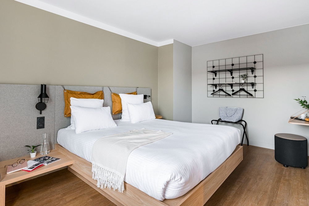 Moxy Annecy