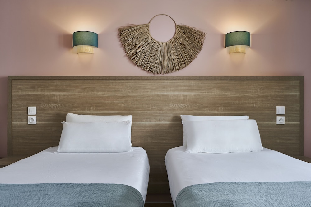 Hôtel Kabanel by HappyCulture