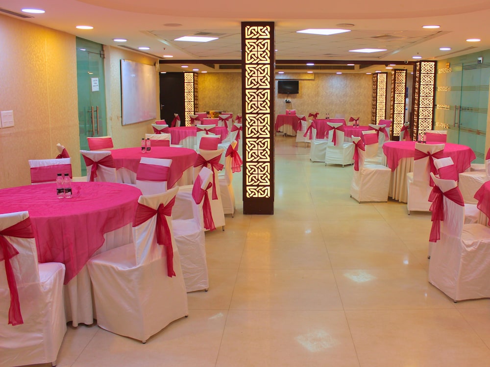 Hotel Cymbal-sector 31 Gurgaon