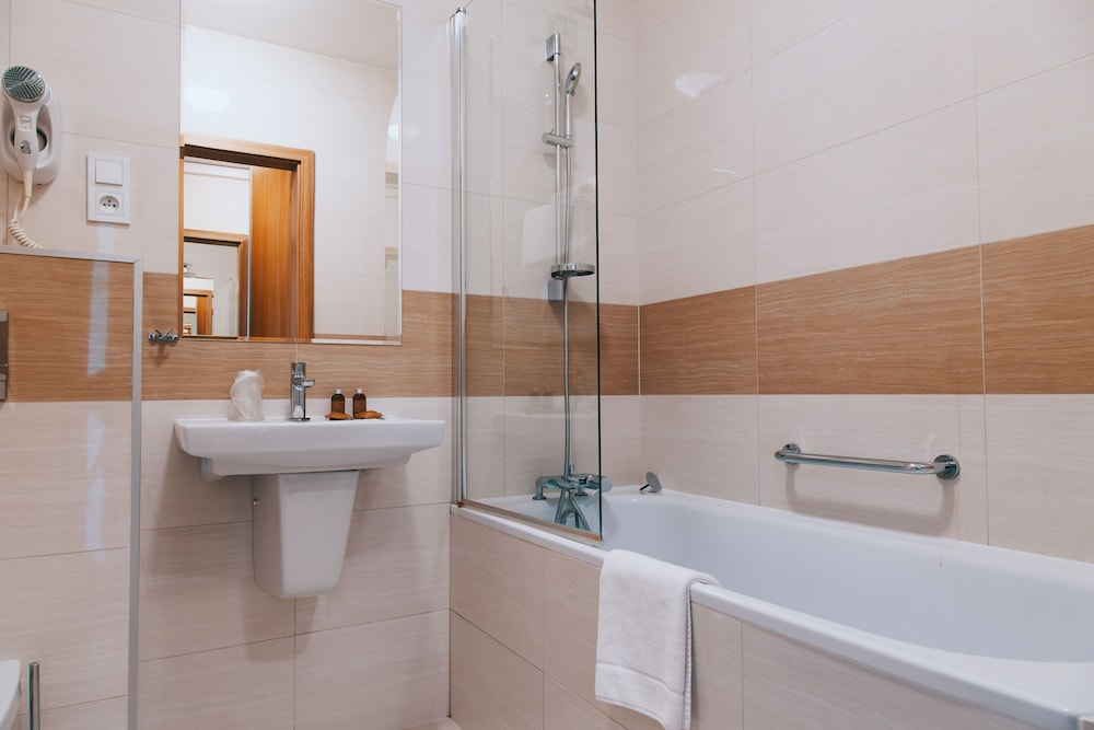 Hotel Poleczki Warsaw Airport