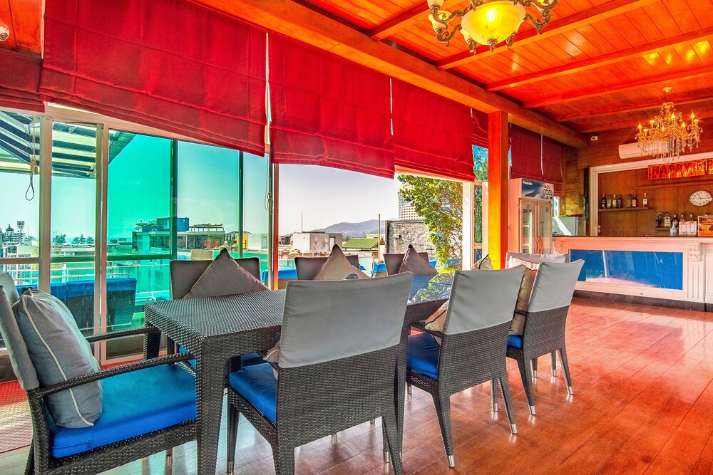 Sira Grande Hotel & Spa