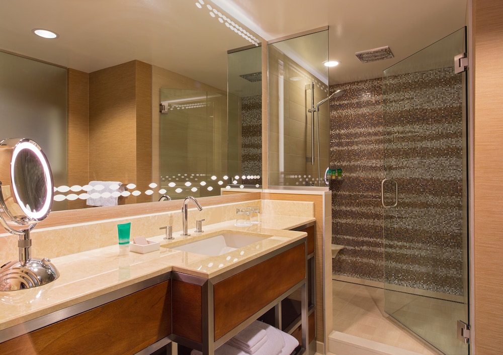 Hyatt Regency Maui Resort & Spa