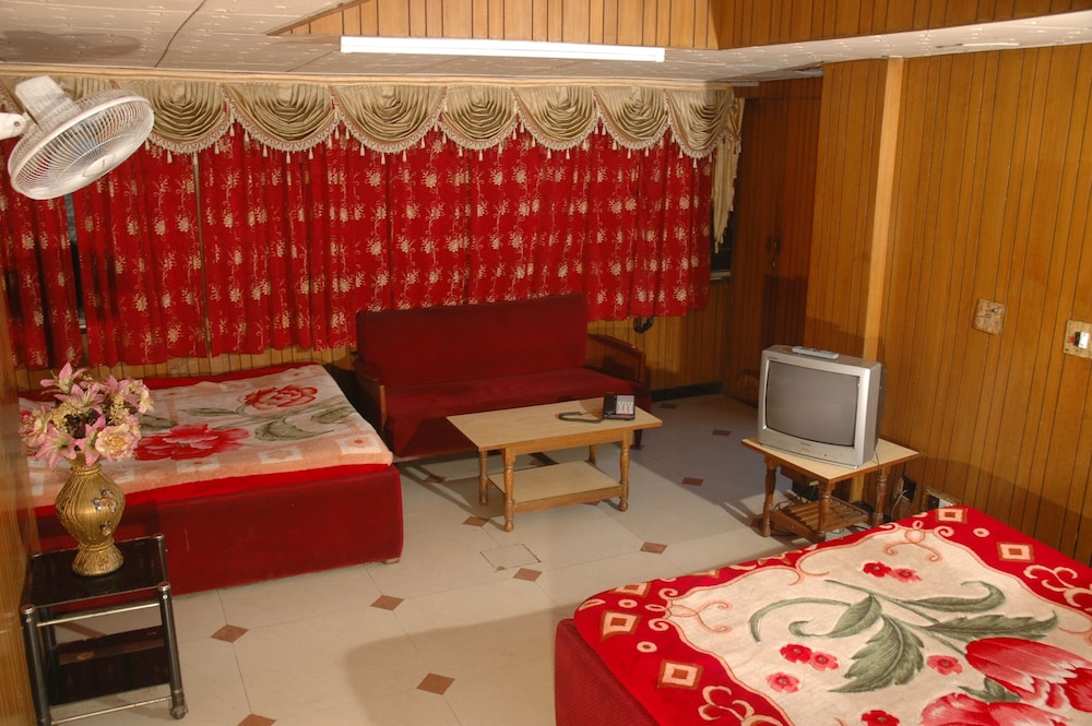 HOTEL DE ROMANA