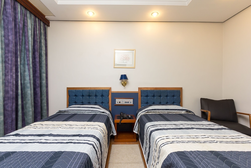 Hotel Columbia