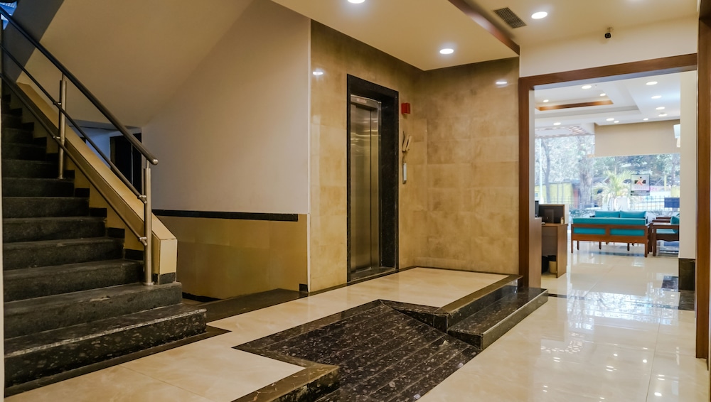 The Altruist Business Hotel NM-1