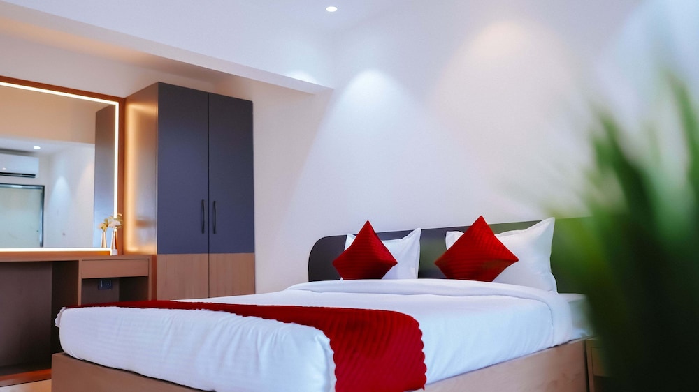 Hsquare Hotel Lokhandwala