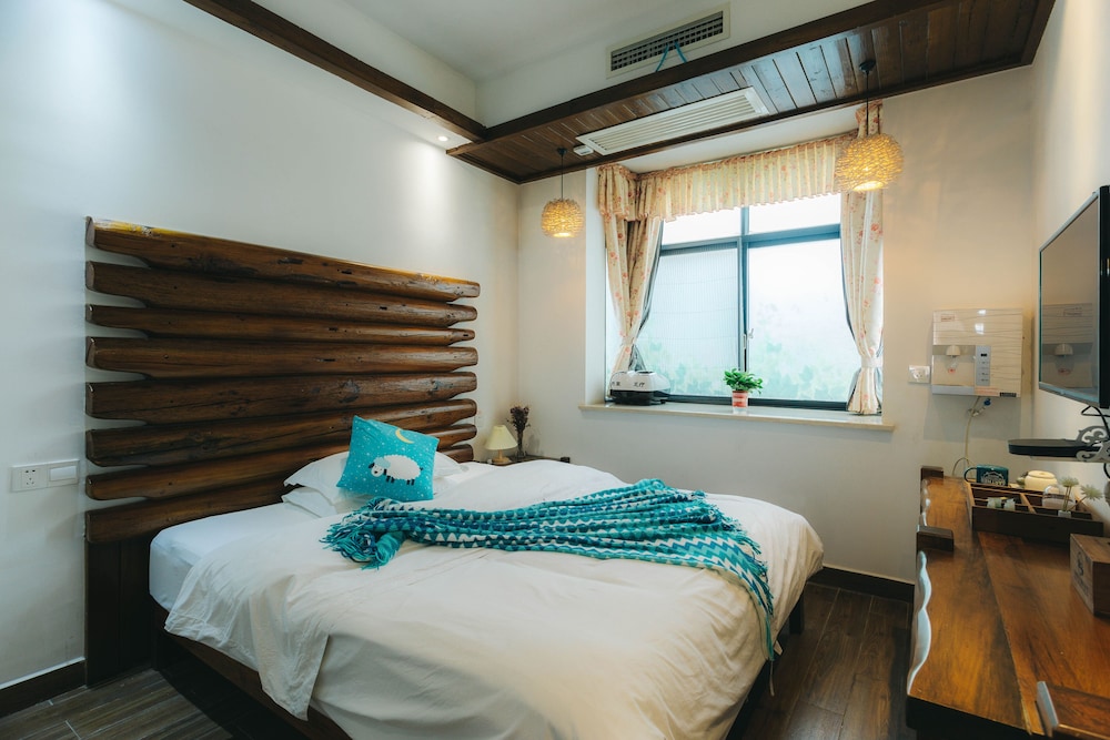 Hotel California Zhangjiajie