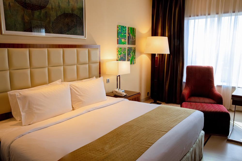 Holiday Inn Cochin, an IHG Hotel
