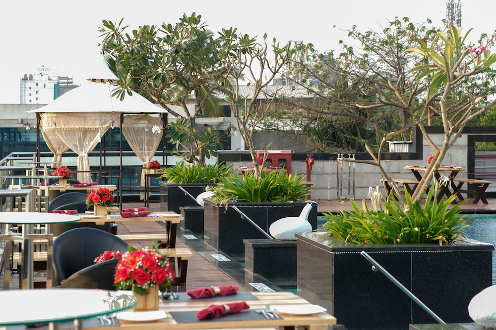 Holiday Inn Cochin, an IHG Hotel