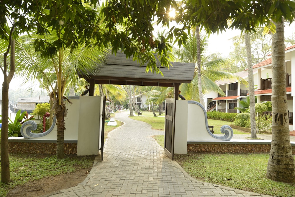 Club Mahindra Resort - Ashtamudi, Kerala