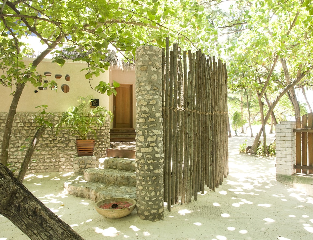 Taj Coral Reef Resort & Spa Maldives – A Premium All Inclusive Resort