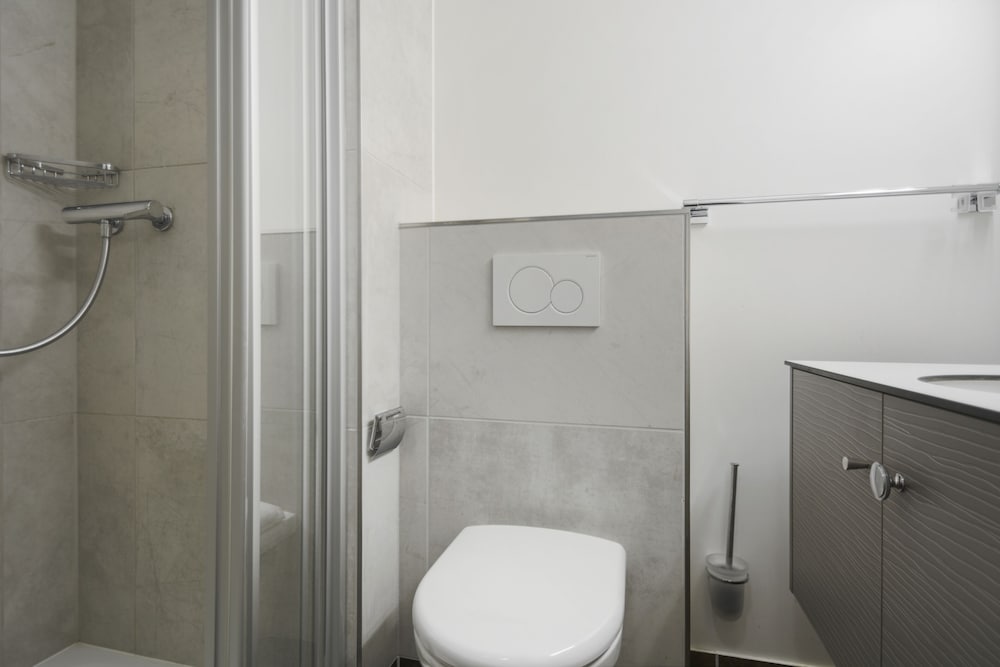 Neuchatel City Hotel