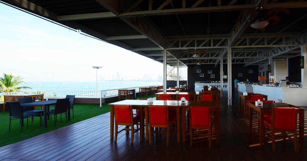 Bay Walk Residence Pattaya