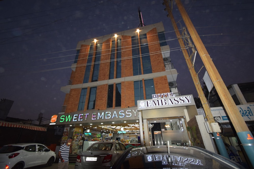 Hotel Embassy