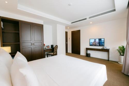 Hanoi Marigold Hotel