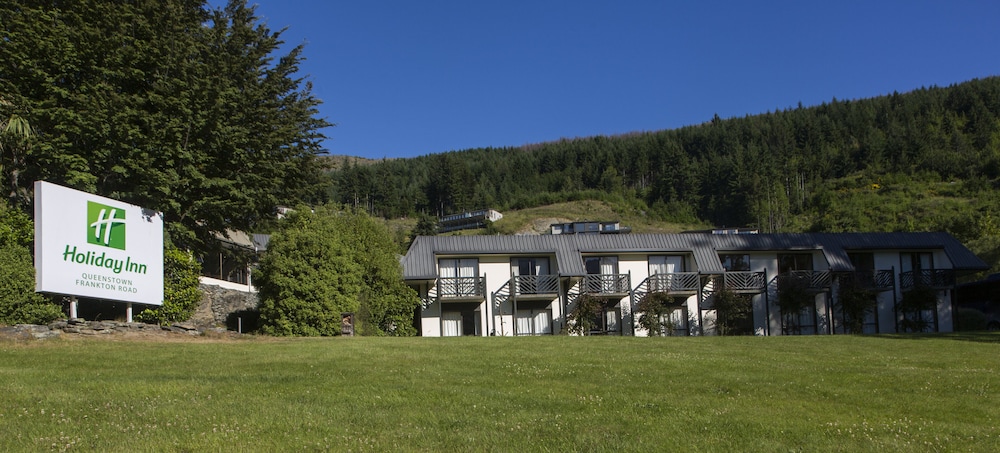 Holiday Inn Queenstown Frankton Road by IHG