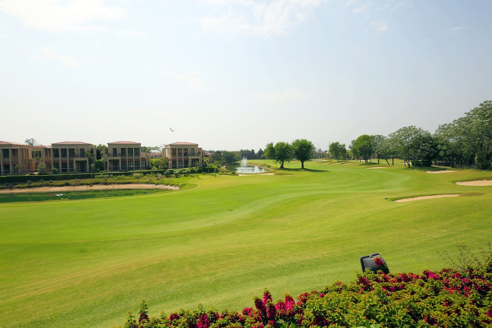 Lemon Tree Hotel, Tarudhan, Valley, Manesar