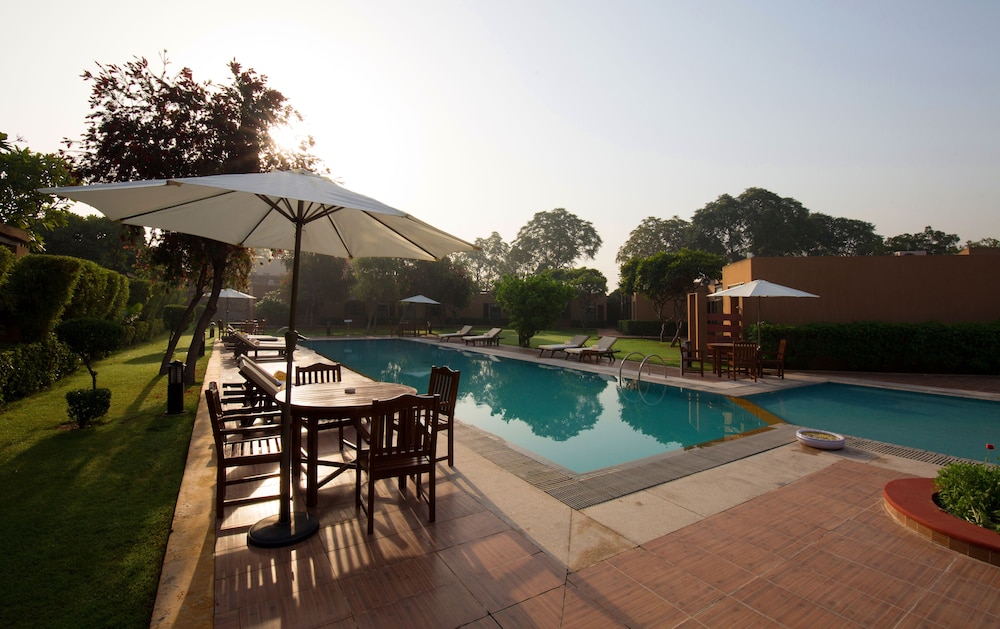 Lemon Tree Hotel, Tarudhan, Valley, Manesar