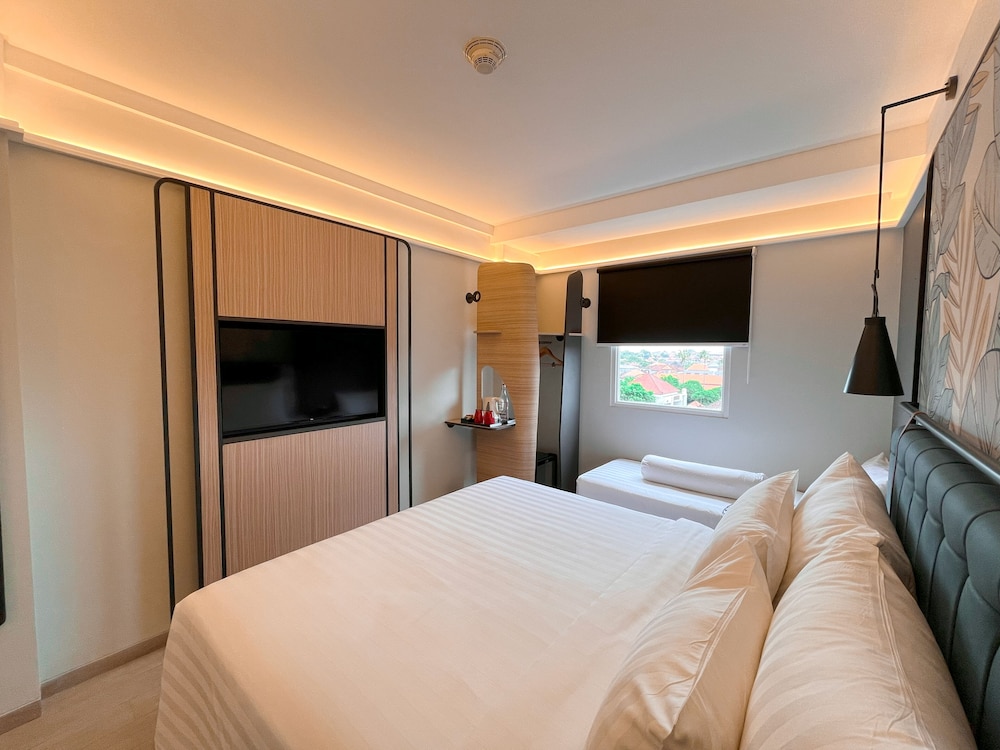 Luminor Hotel Legian Seminyak - Bali