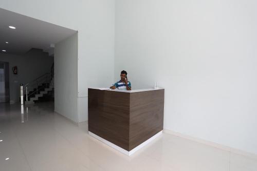 HOTEL KAILASH MANSAROVAR AND BANQUET HALL