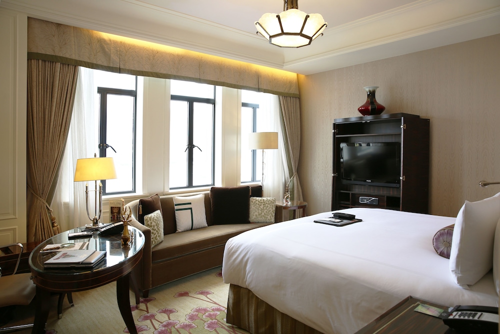 Fairmont Peace Hotel on the Bund