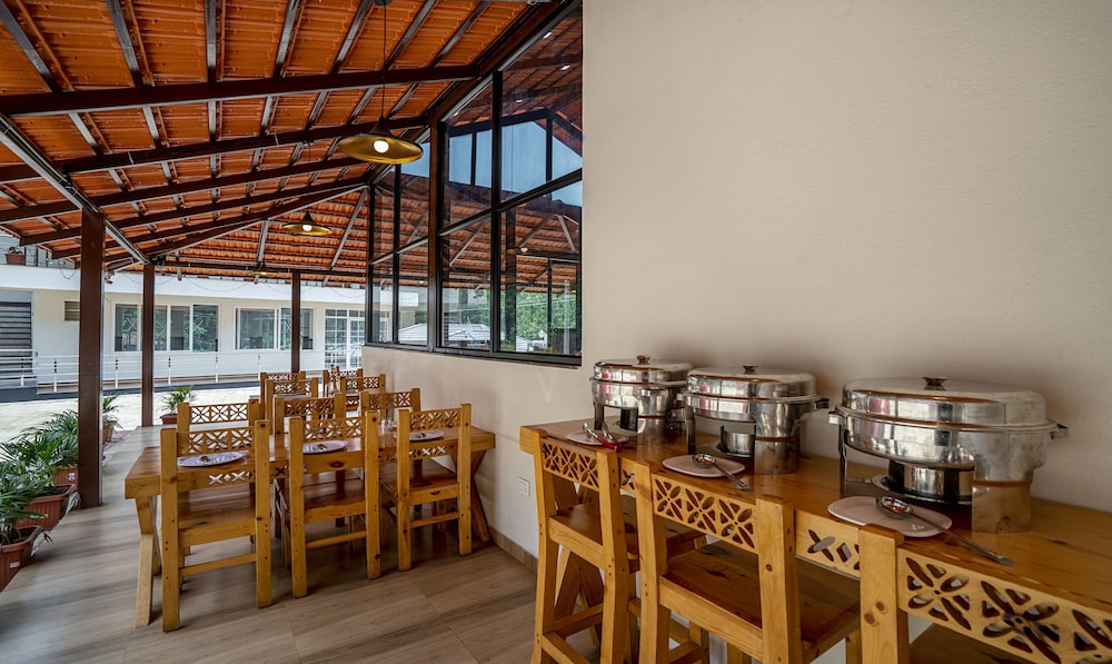 Treebo Sky Vista Suites with Hill View
