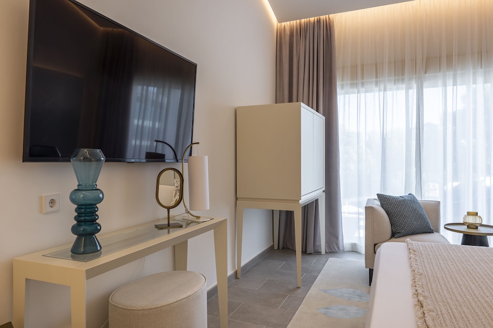 Dionis Boutique Hotel & Spa
