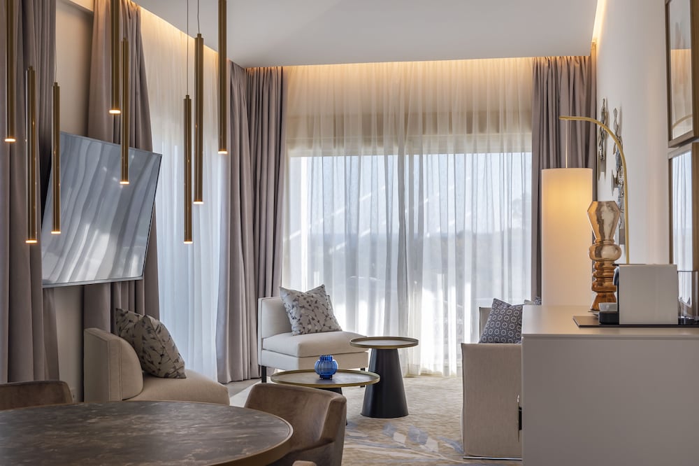 Dionis Boutique Hotel & Spa