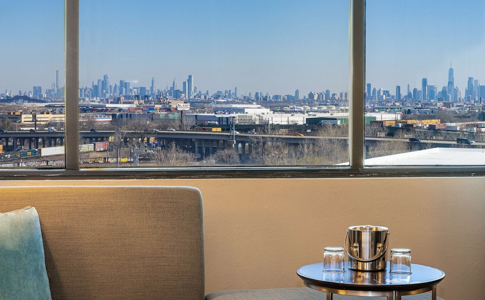 DoubleTree by Hilton Hotel Newark Airport