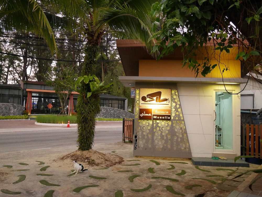 Bangtao Beach Chalet