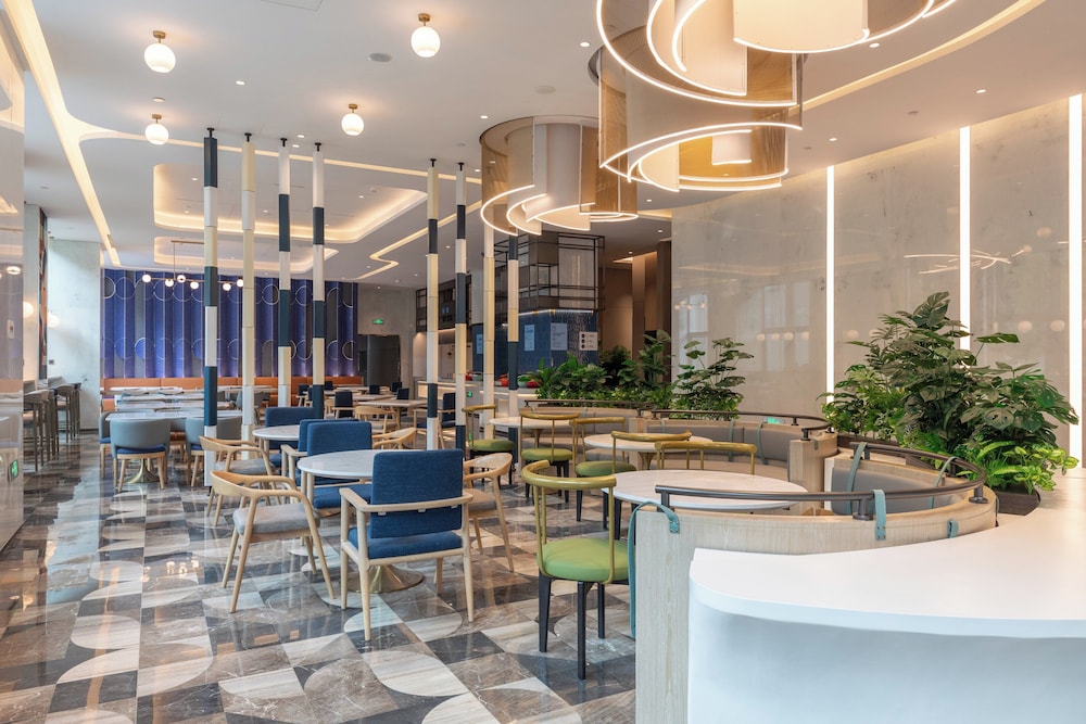 Holiday Inn Express Shanghai Changfeng Park by IHG