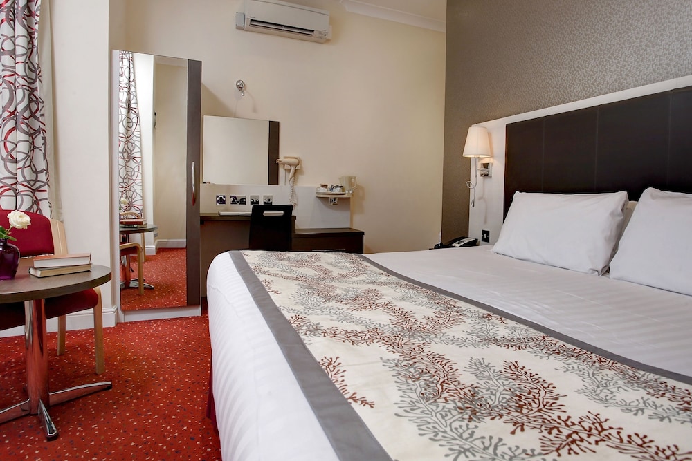 Best Western Chiswick Palace & Suites
