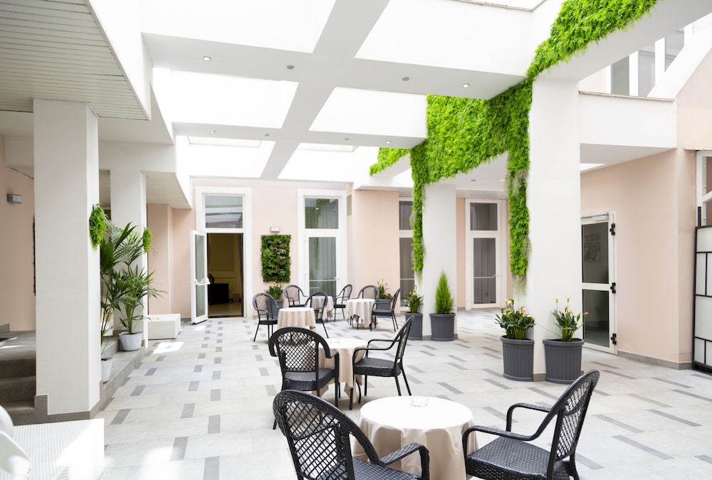 Leonardo Boutique Hotel Rome Monti