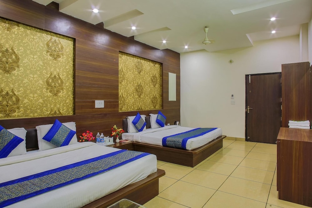 Hotel Maa Gayatri India