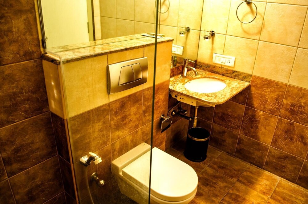 Shetty Gardenia Hotel