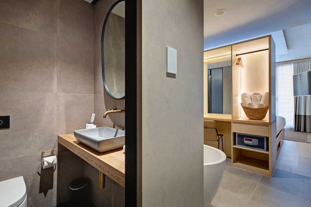 Zara Tower Luxury Suites and Apartments