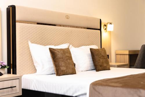 Art Royal Hotel