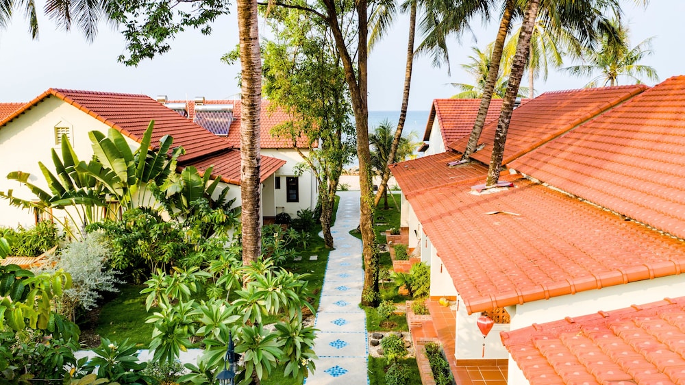 Hula Hula Beachfront Phu Quoc