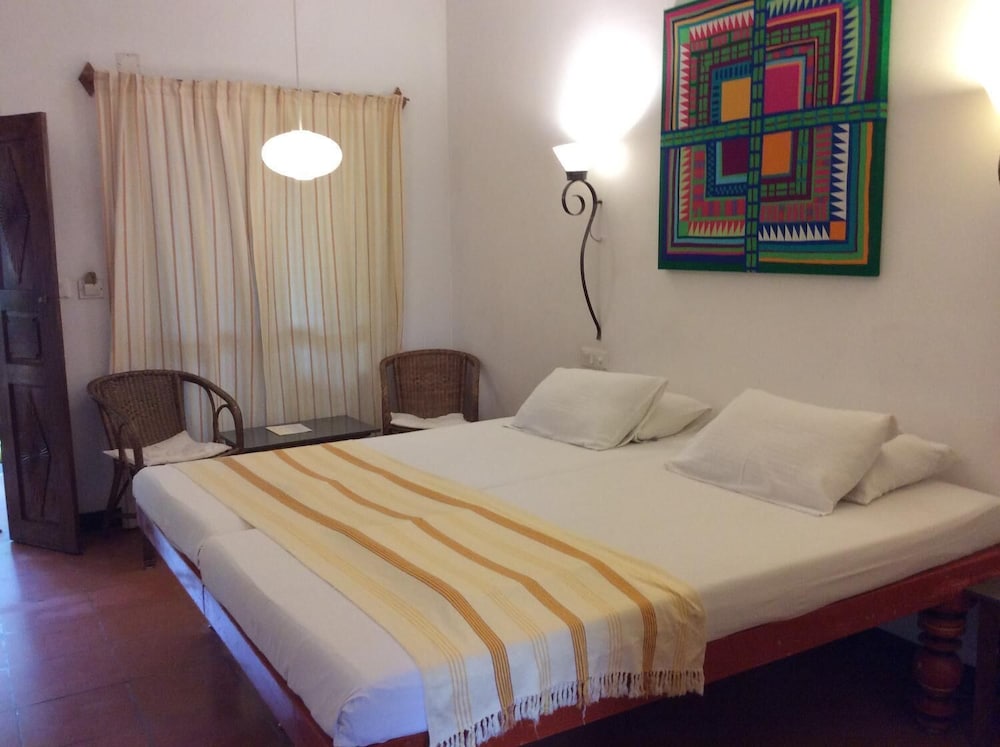 Fort House  Hotel