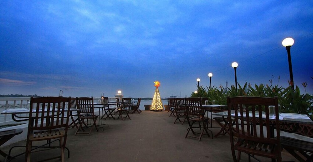 Fort House  Hotel