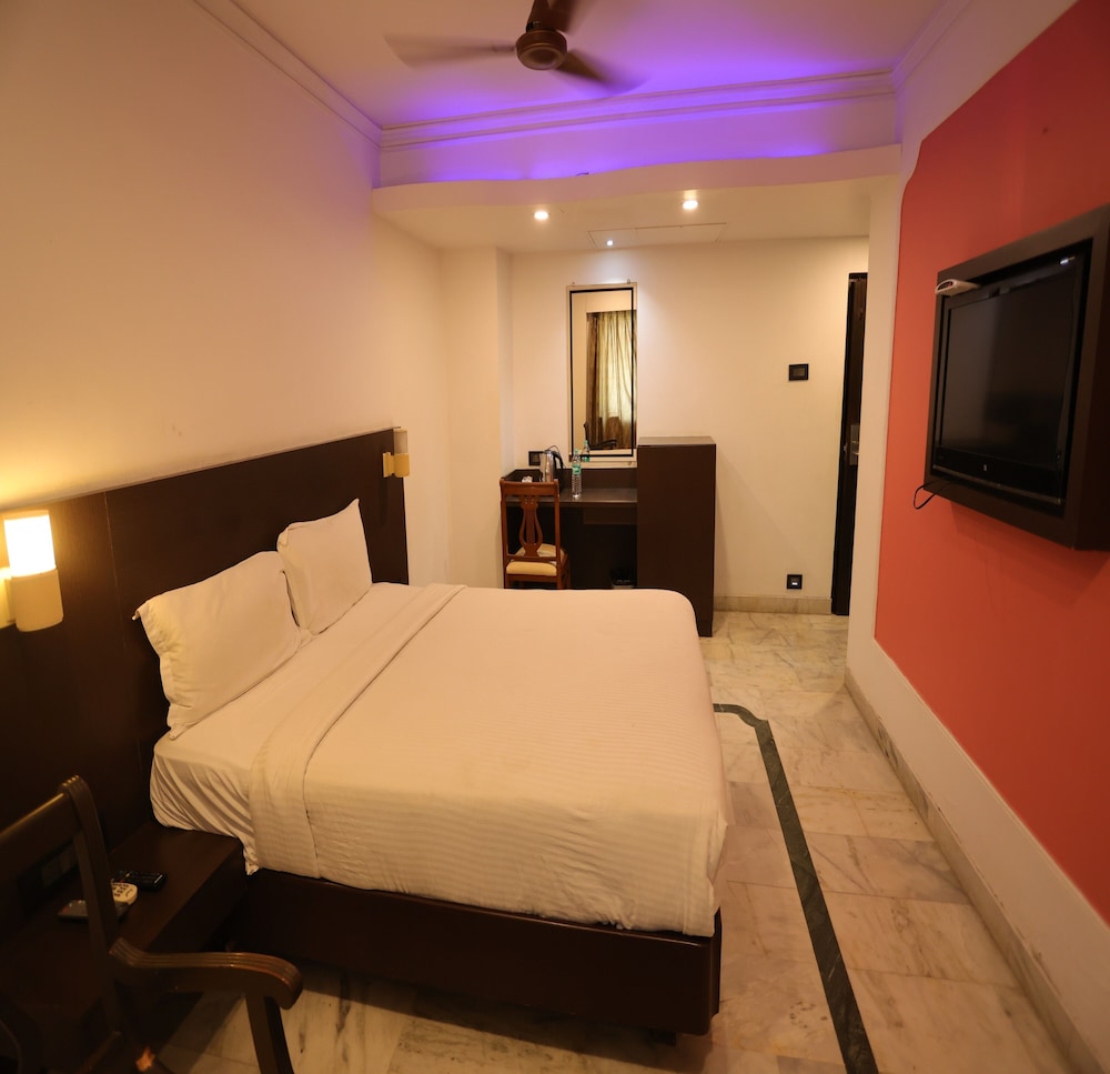 Hotel Golden Palace