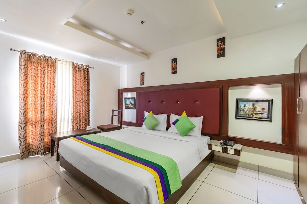 Treebo South Avenue, 700 Mts From Promenade Beach
