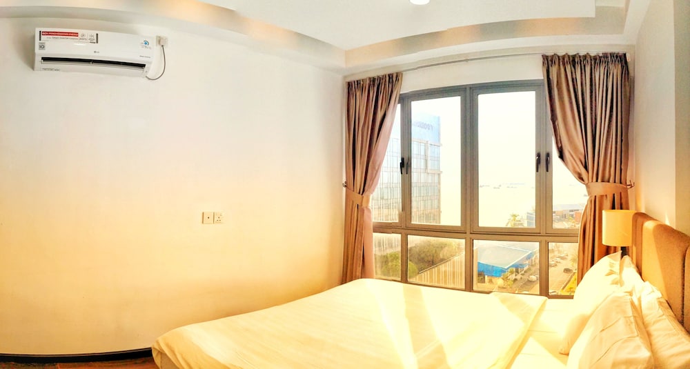 Lovina Residences at Harbour Bay