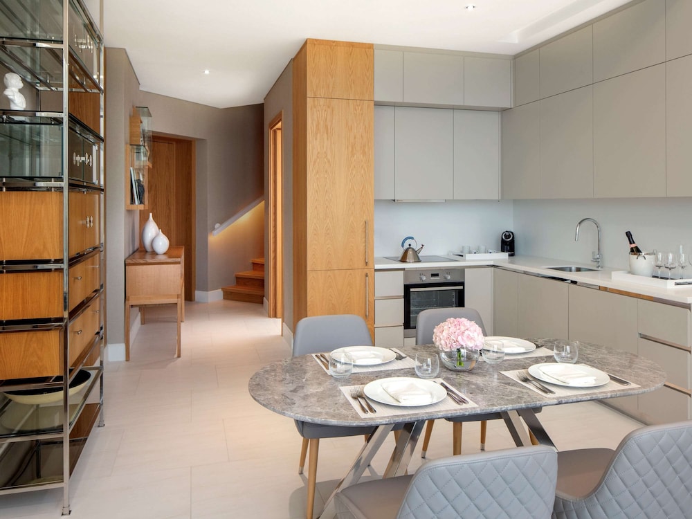 SLS Dubai Hotel & Residences